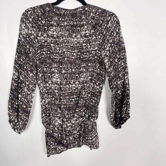 Joie XSmall Black Gray Print Silk Cinched Waist 3/4 Sleeve Top VNeck Faux Wrap - Picture 2 of 10